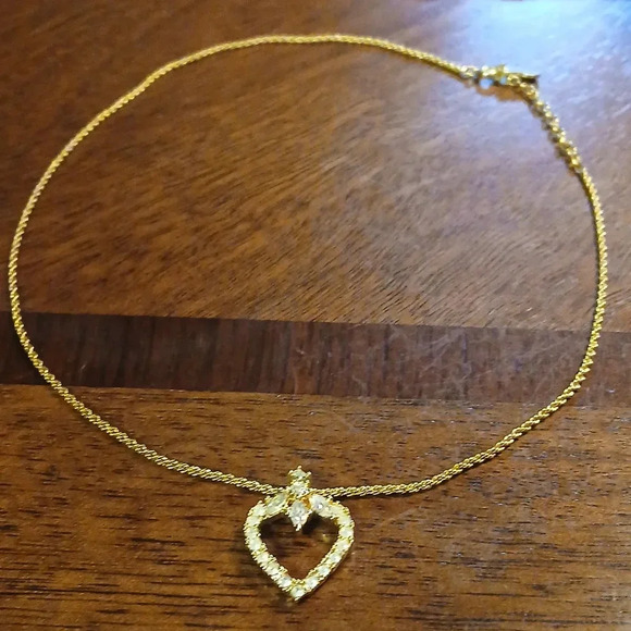 AUTHENTIC CHRISTIAN DIOR GOLD TONE HEART SHAPED CRYSTAL NECKLACE AND PENDANT - Picture 1 of 5
